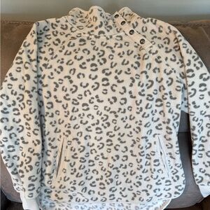 GreenTea Fleece with Gray Leopard Pattern